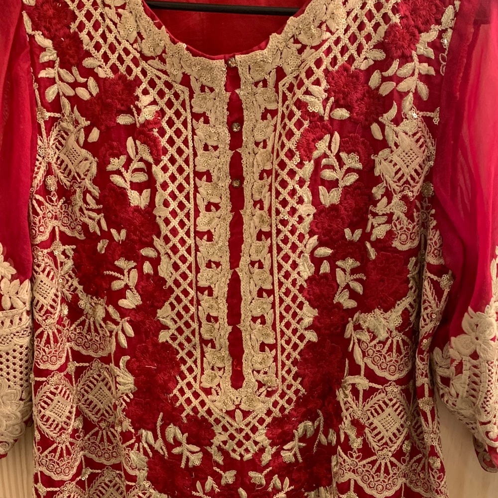 Agha noor red